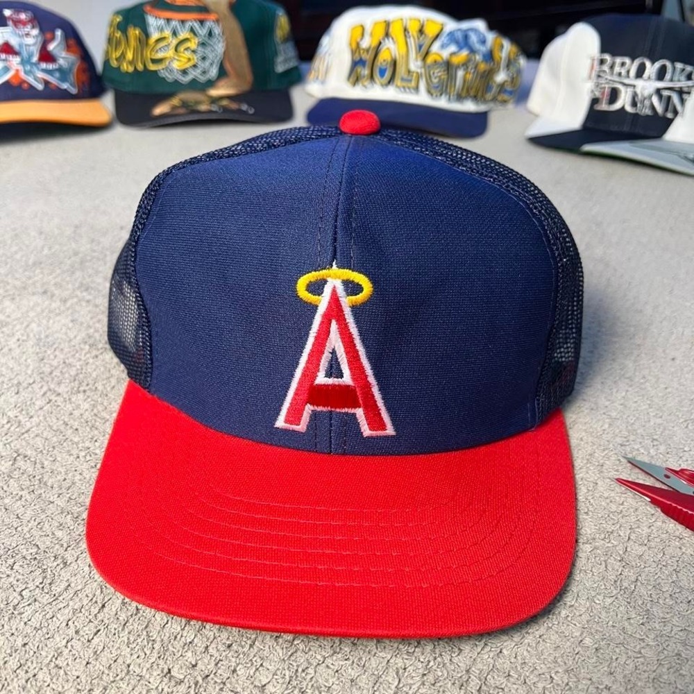 Vintage 1980s Los Angeles angels trucker hat